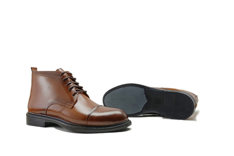 نیم بوت مردانه بندی بغل زیپدار چرم طبیعی si174